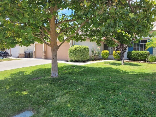 Building Photo - great charming house * virtual tour soon *...