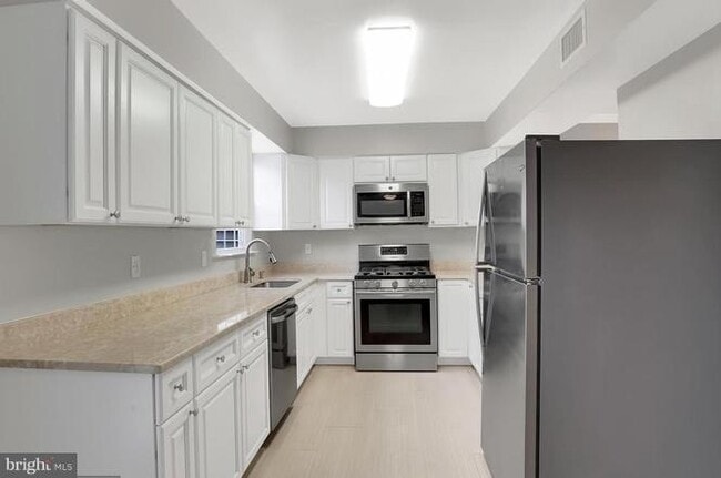 Building Photo - 12312 Sleepy Lake Ct