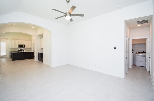 Building Photo - 5115 Murillo Dr