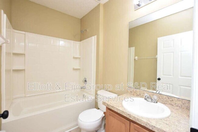 Building Photo - 982 Cumberland Dr