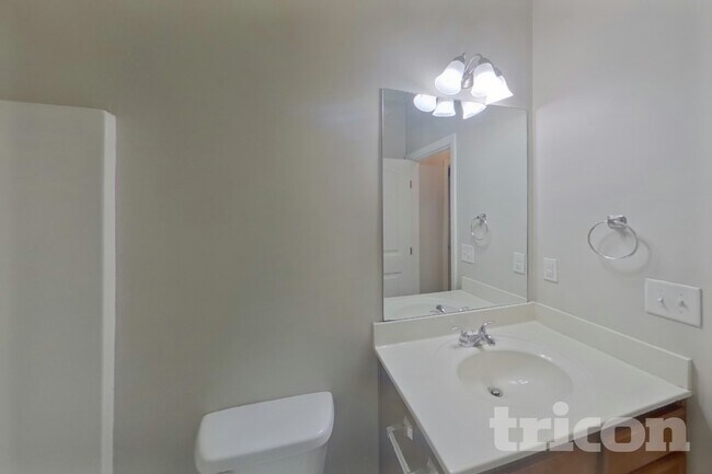 Building Photo - 5702 Pahaska Ct