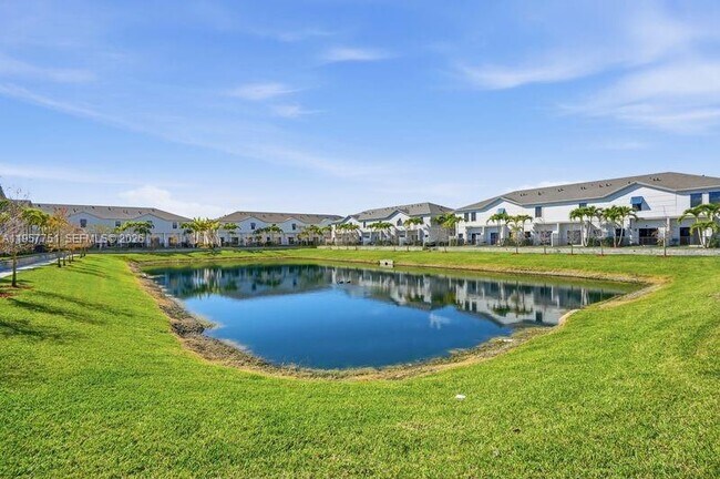 Building Photo - 816 NW 3rd Terrace