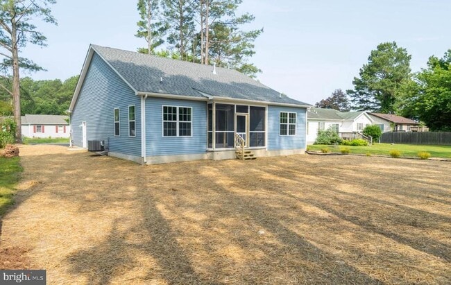 Building Photo - 7 Cedarwood Dr