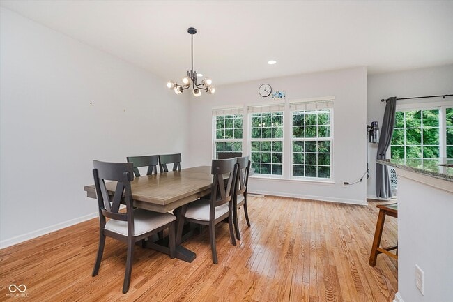 Building Photo - 755 Ivy Ln