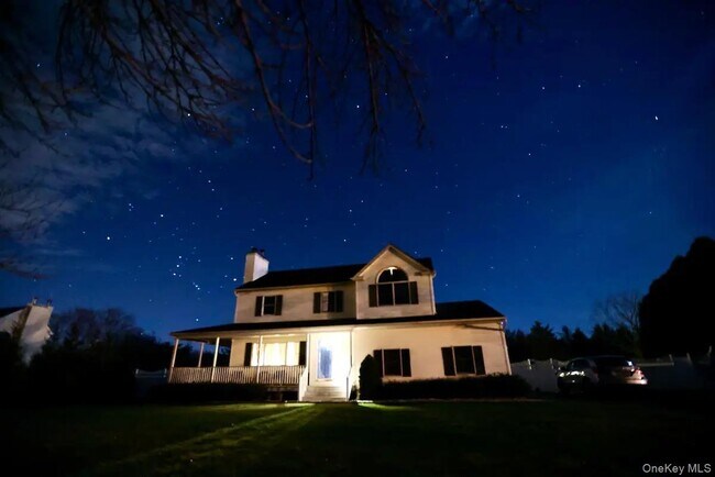 Building Photo - 265 Old Field Ct