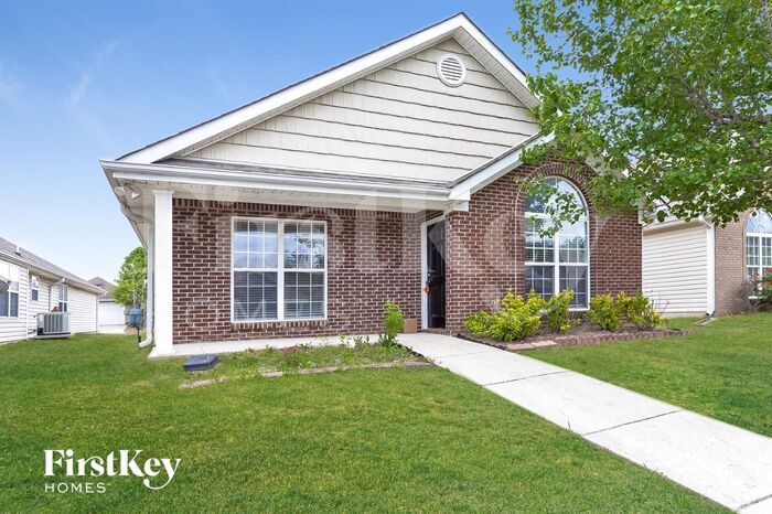 Primary Photo - 218 Village Dr