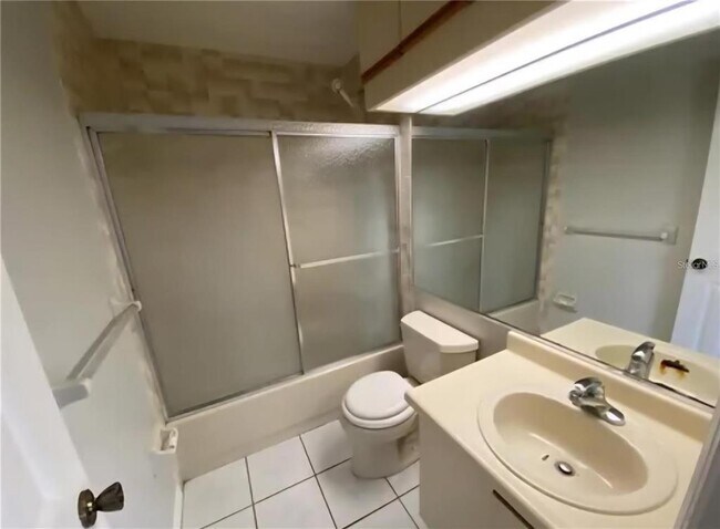 Building Photo - 7444 Woodburn Ct