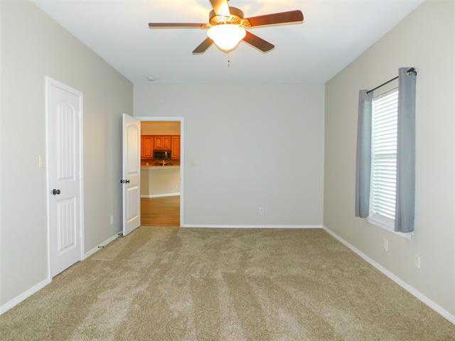 Building Photo - 506 Shell Dr