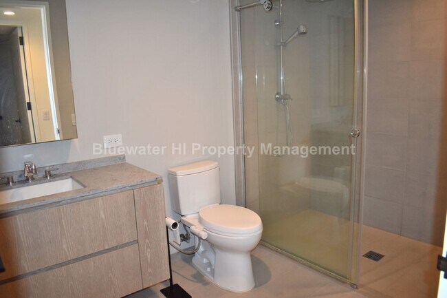 Building Photo - Koula 3/3/2, high flr. w/ Ocean & DH Views (Kakaako Area)