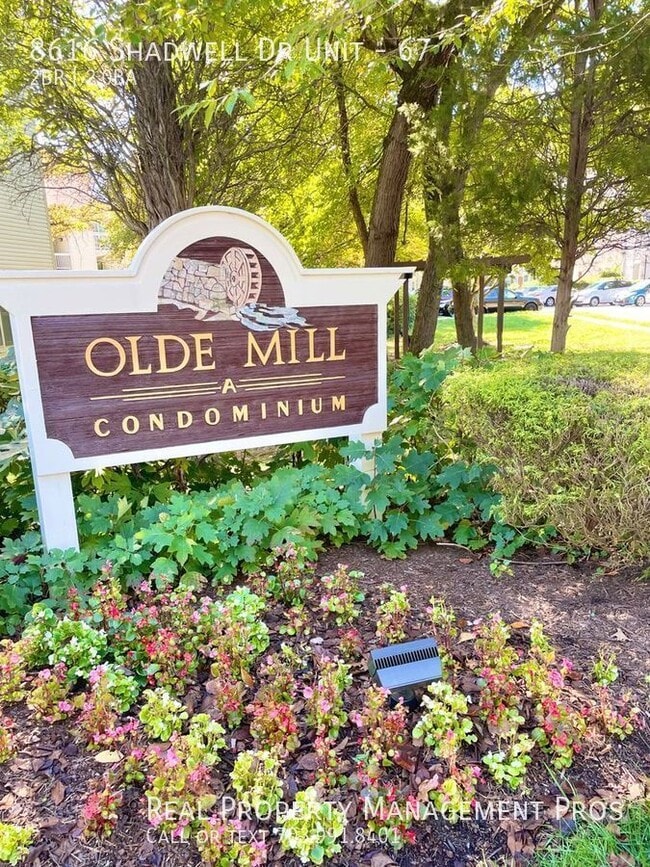 Building Photo - 8616 Shadwell Dr