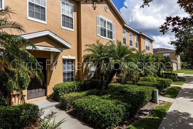 Building Photo - Daniels Landing 2/2.5 Townhome available now!