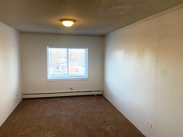 Building Photo - 707 W 96th Ave