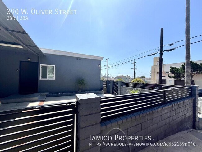 Building Photo - 390 W Oliver St