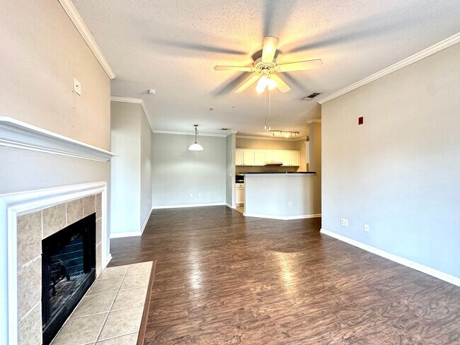 Building Photo - 2 Bedroom, 2 Bath Condo in The Concord West of The Ashley!