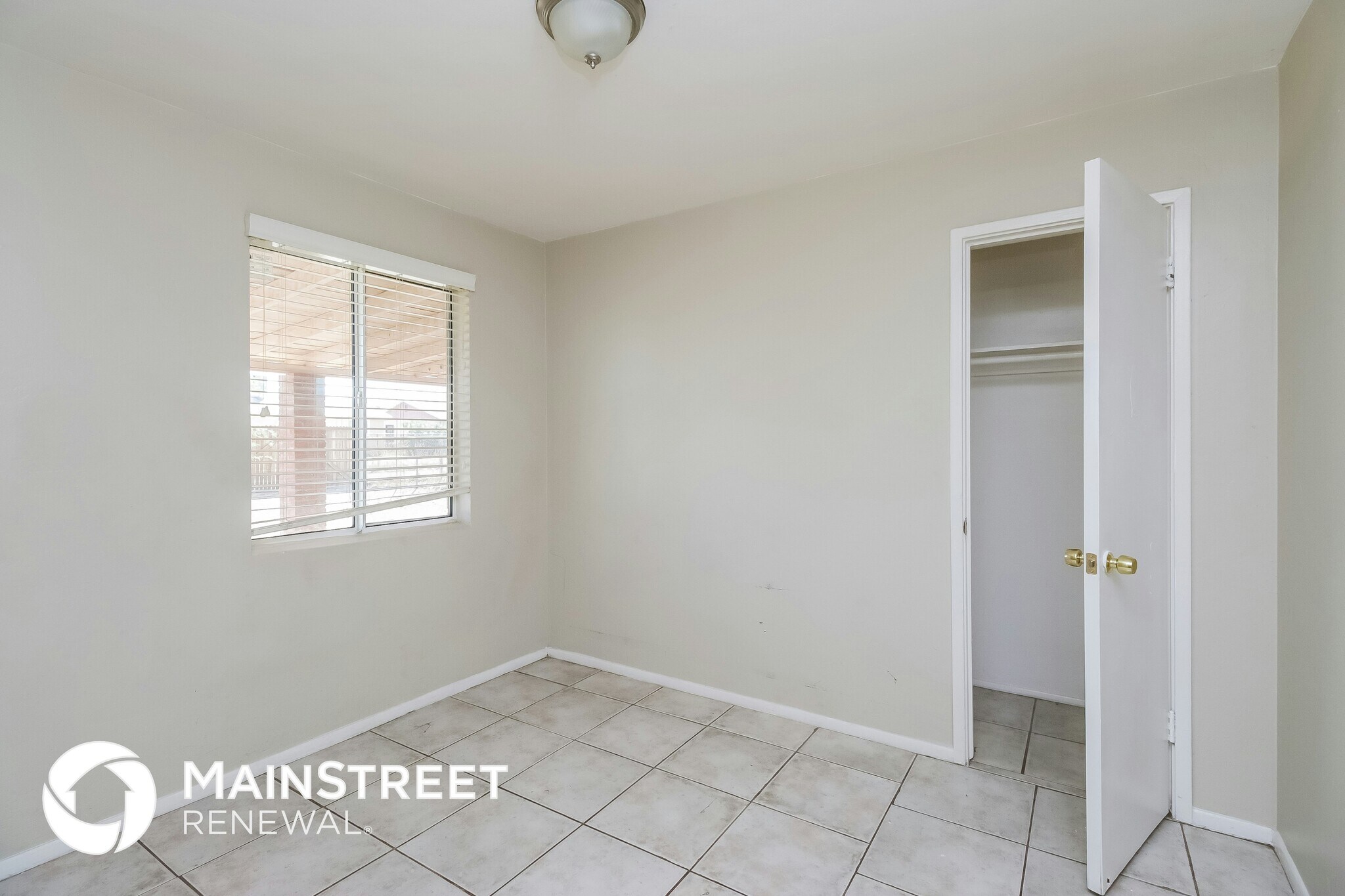 Building Photo - 2235 E Nancy Ln