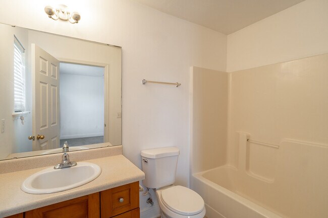 Building Photo - 3384 Sawtooth Dr