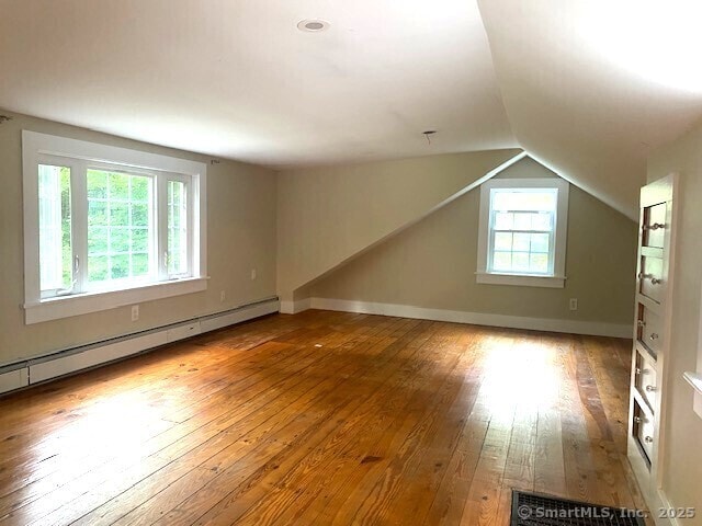 Building Photo - 623 Elm St