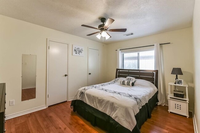Building Photo - 22314 Rangeview Dr