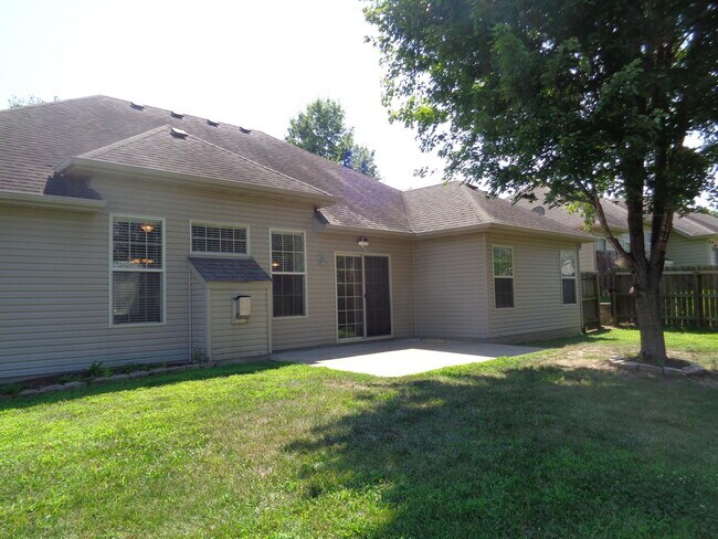 Building Photo - 4803 Cedar Coals Ct