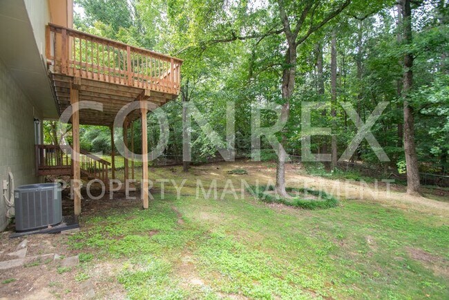 Building Photo - 704 Danton Ln
