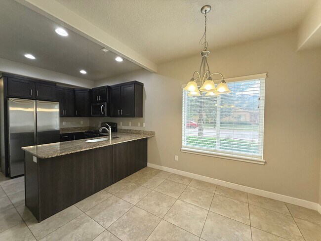Building Photo - AVAILABLE JULY 1ST | 3 BED | 2.5 BATH | $2,295/MO