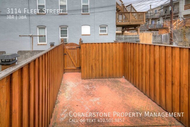 Building Photo - 3 bed, 3 bath I $2500| 3114 Fleet St. Balt...