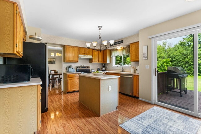 Building Photo - 4141 Crystal Creek Dr