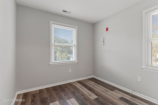 Building Photo - 41 N Indian Valley Ct