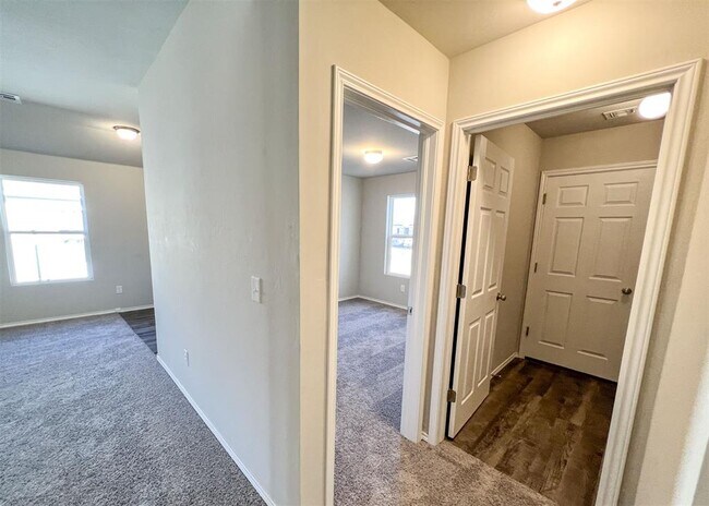 Building Photo - 11909 Jude Way