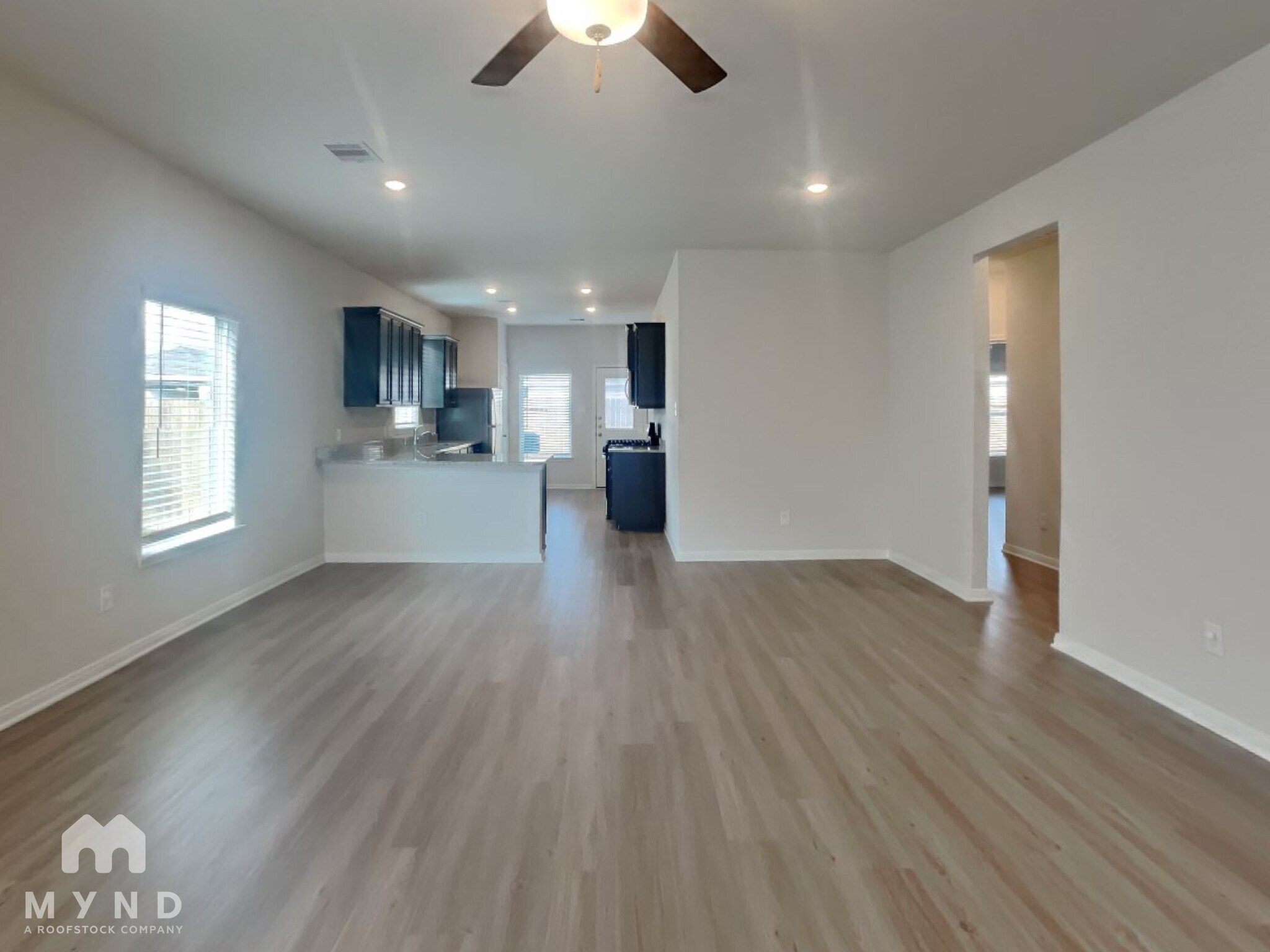 Building Photo - 15635 Plum Brk Dr