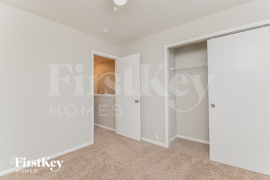 Building Photo - 9314 Prairie Dunes Rd