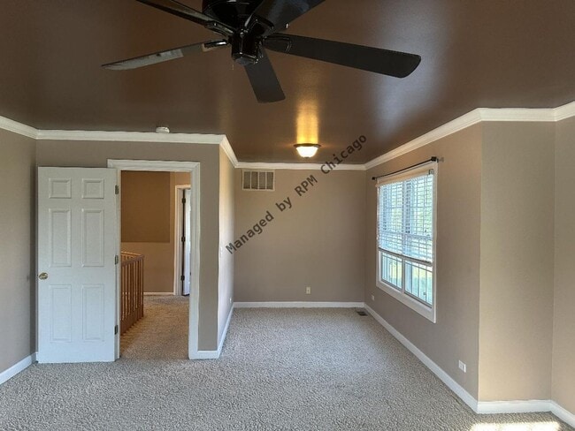 Building Photo - 5490 Fox Path Ln