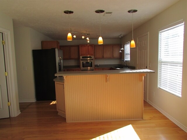 Building Photo - 2651 Sutherland Dr