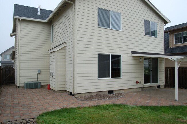 Building Photo - 4 Bedroom House ~ South Corvallis