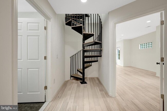 Building Photo - 1108 Bellview Rd