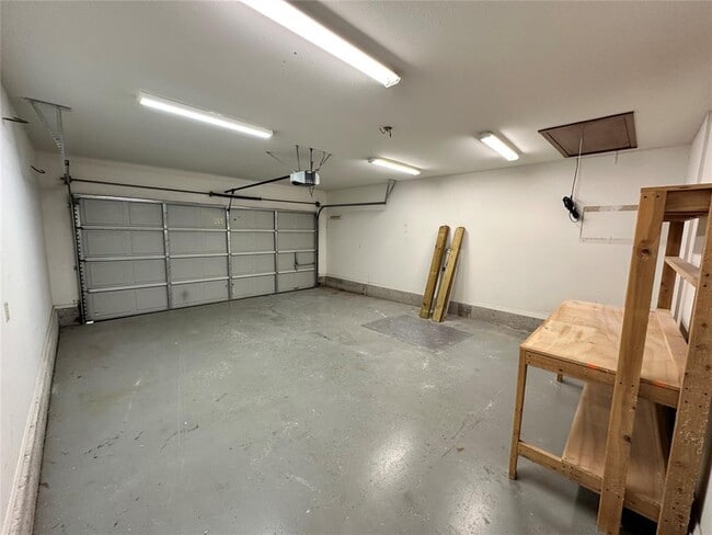 Building Photo - 628 NW 21st St