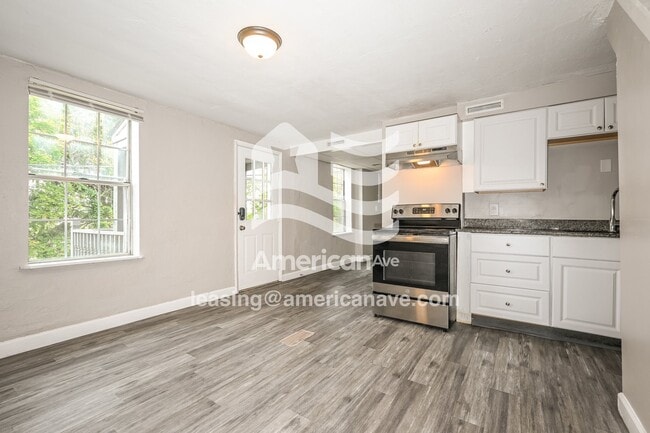 Building Photo - 129 Liberty St