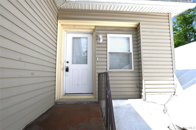 Building Photo - 1298 US-9W