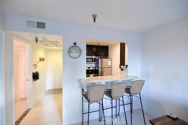 Building Photo - 3830 Avenida Del Presidente