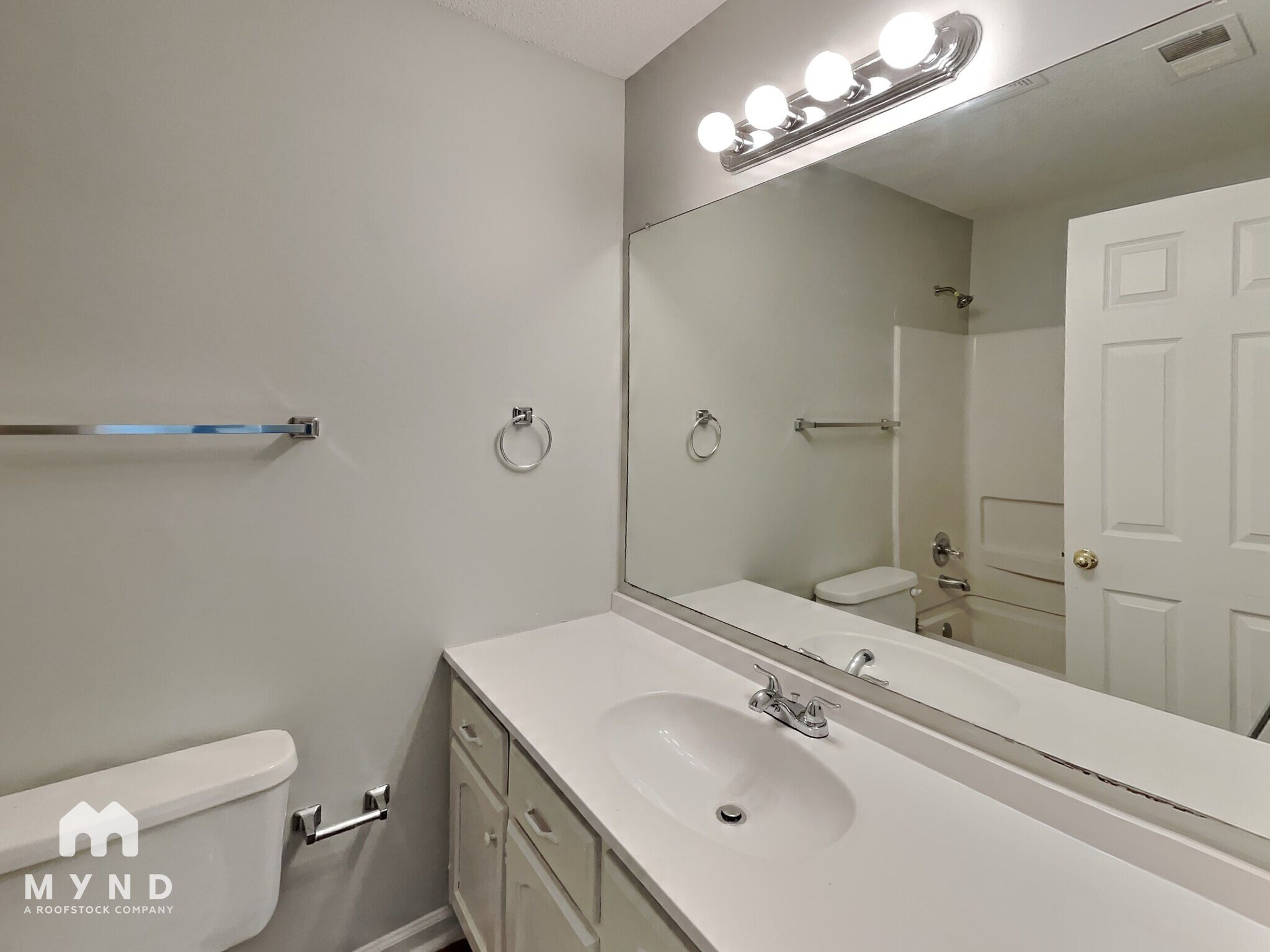 Building Photo - 5624 Kaitlyn Dr W