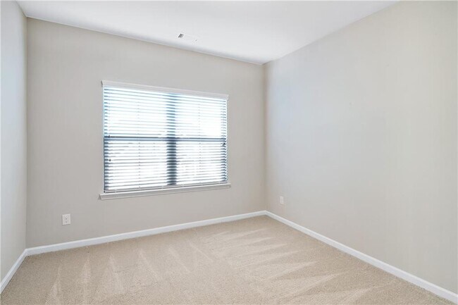 Building Photo - 5310 Whisper Point Blvd