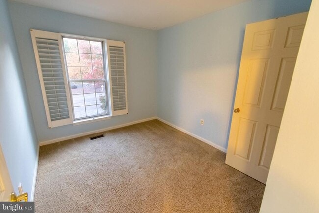 Building Photo - 11970 Thurloe Dr