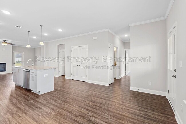 Building Photo - 214 Andrews Ln