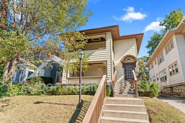 Building Photo - 5303 Charlotte St