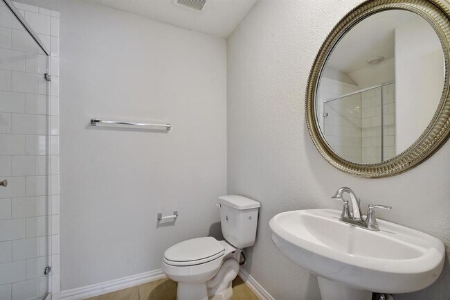 Building Photo - 858 Cherrystone Loop