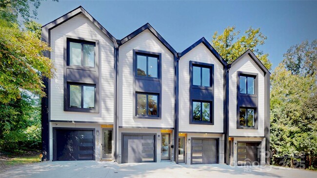 Primary Photo - 160 Mattoon St
