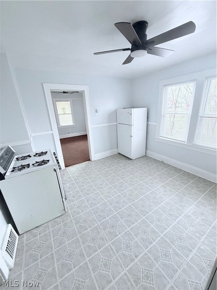 Building Photo - 14011 Glendale Ave