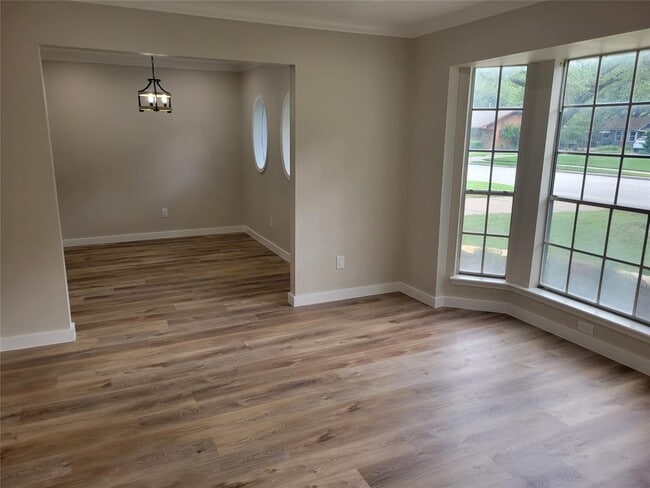 Building Photo - 1409 Drexel Dr