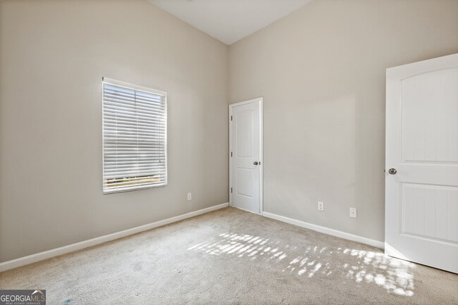 Building Photo - 5884 Little River Rd