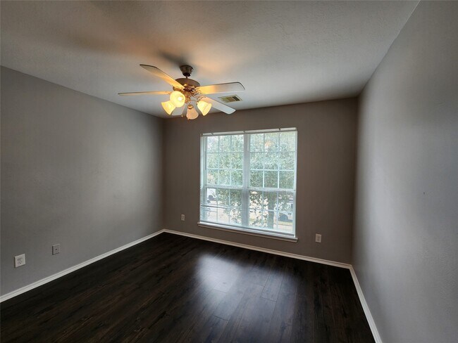 Building Photo - 22034 Guston Hall Ln